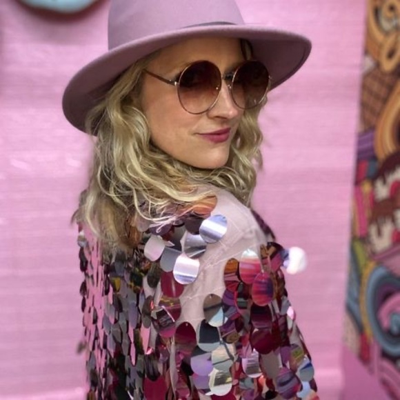 Meet your Posher, Tara - Picture 1 of 1